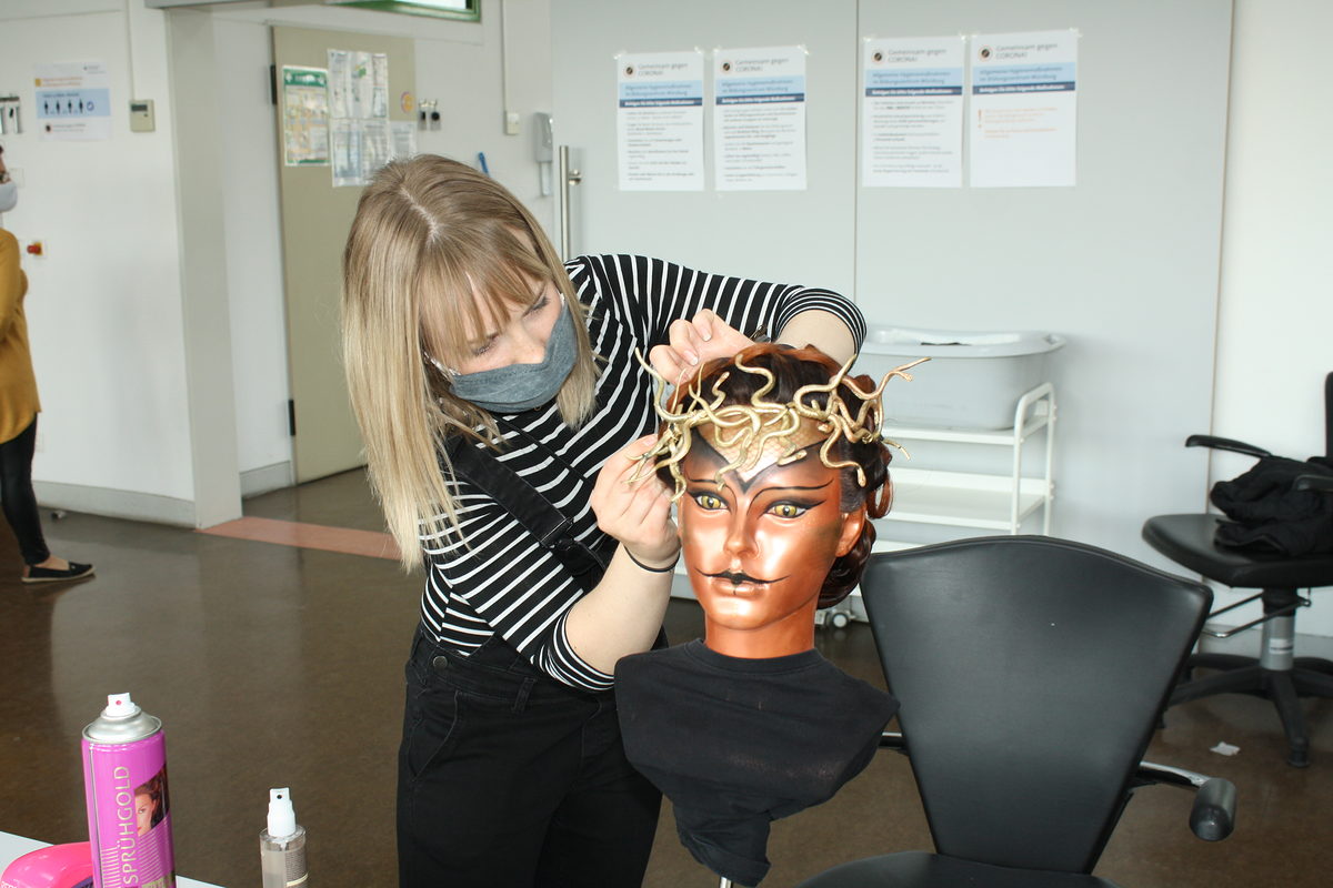 Aktuelles Aus Der Meisterschule Friseur In Bildungszentrum Wurzburg